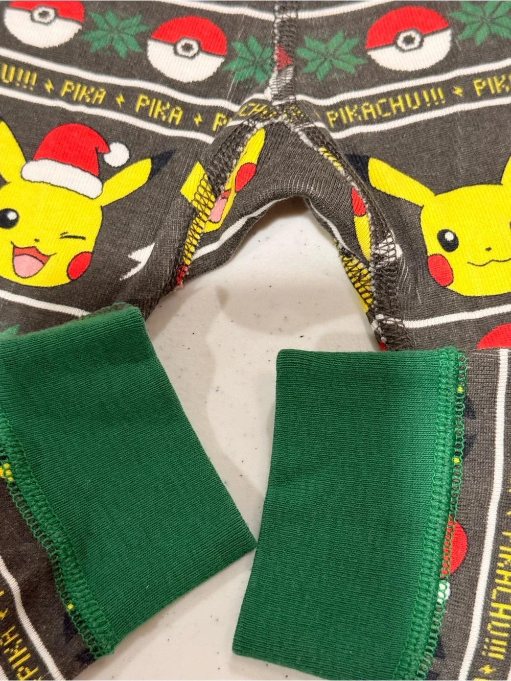 Hannah Andersson Pokémon Pikachu Christmas Pajamas Size 5 Holiday Organic Cotton